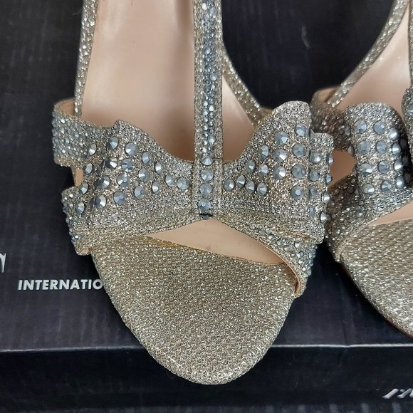 I.N.C. INTERNATIONAL CONCEPTS REESIE RHINESTONE BOW EVENING SANDALS (10) - Picture 4 of 15